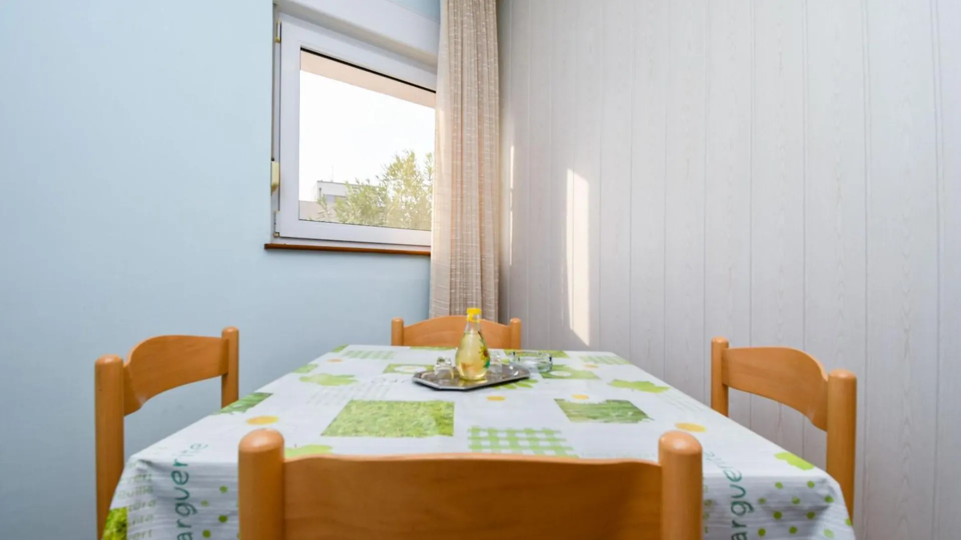Apartments Ivancic Seget Vranjica