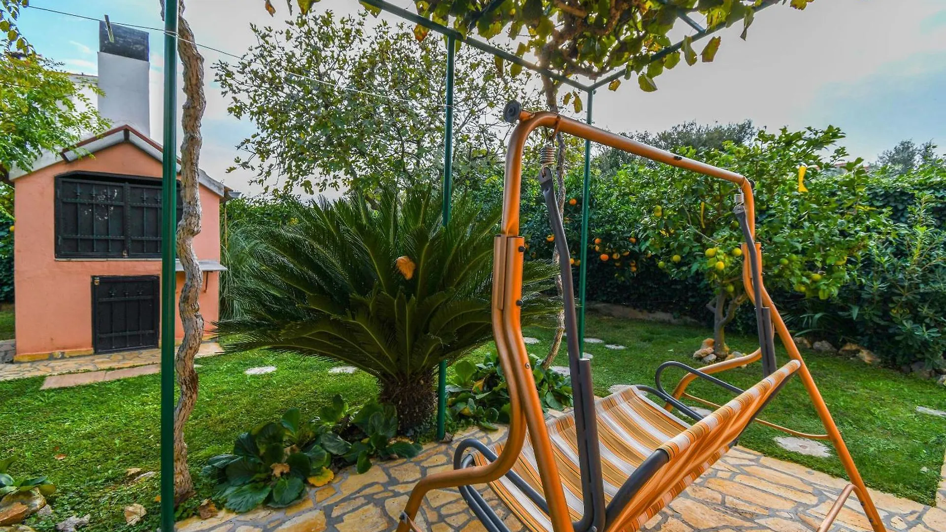 Apartments Ivancic Seget Vranjica